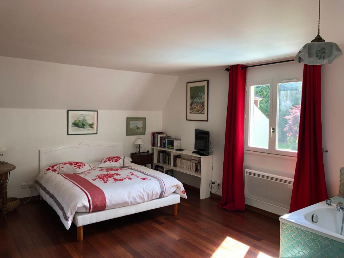 Les Hibiscus Bed & Breakfast เมซง-ลาฟีตต์ ภายนอก รูปภาพ